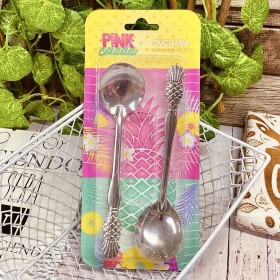 Set de 2 Cucharas - Estilo: Piñas Set de 2 Cucharas - Estilo: Piñas