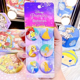 Set de 6 Botones - Estilo: Cuentos de Princesas Set de 6 Botones - Estilo: Cuentos de Princesas
