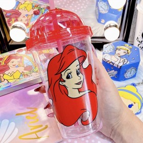 Vaso Con Tapa y Popote - Estilo: Cuentos de Princesas Vaso Con Tapa y Popote - Estilo: Cuentos de Princesas