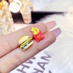 Aretes De Pasta Flexible Hechos A Mano - Estilo: Papas y Hamburguesa Foto de Aretes De Pasta Flexible Hechos A Mano - Estilo: Papas y Hamburguesa