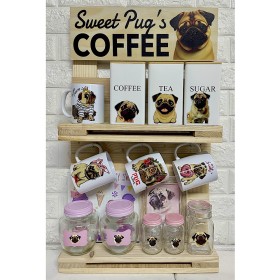 Estación de Café - Estilo: Sweet Pug con Mueble de Madera Incluido | ¡Envío Gratis! Estación de Café - Estilo: Sweet Pug con Mueble de Madera Incluido | ¡Envío Gratis!