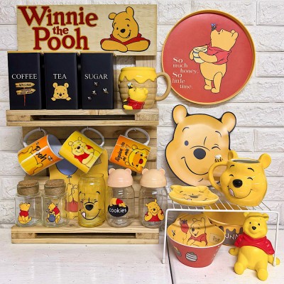 Foto de Estación de Café Rústica “Winnie Pooh” con Mueble de Madera Incluido | ¡Envío Gratis!